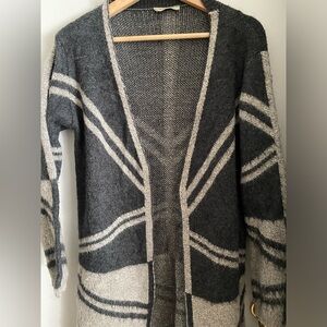 Women's Cardigan in very good condition, Medium, 80% Acrylic 20% Wool